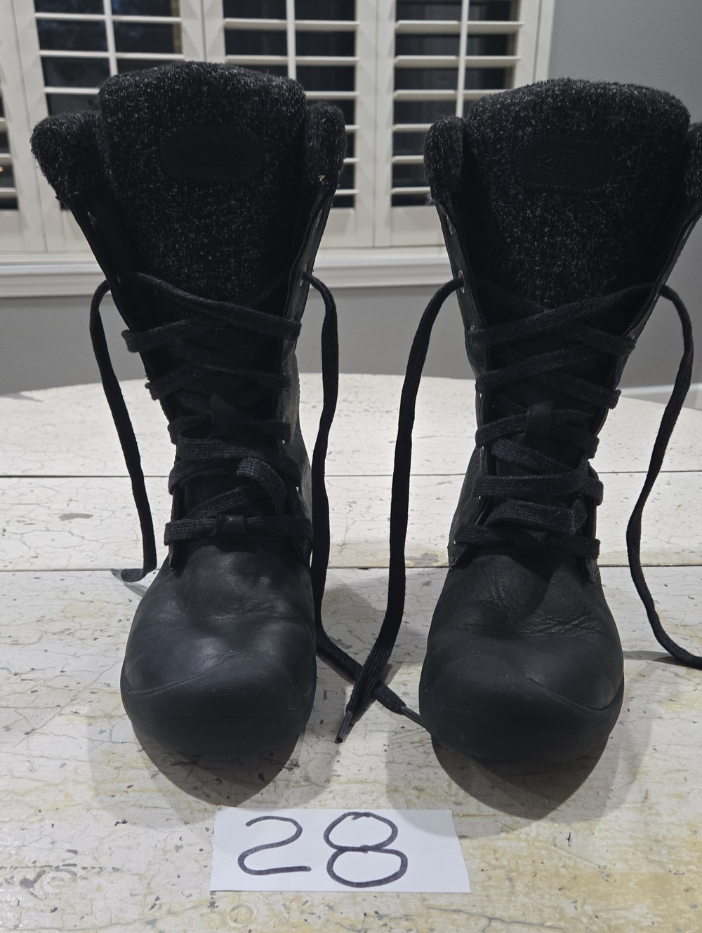 Keen Black Lace-Up Women's Ankle Boots with Knit Collar